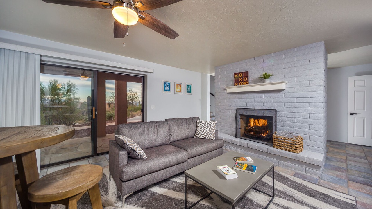 Photo of Livingroom in Coronado Foothills Estates