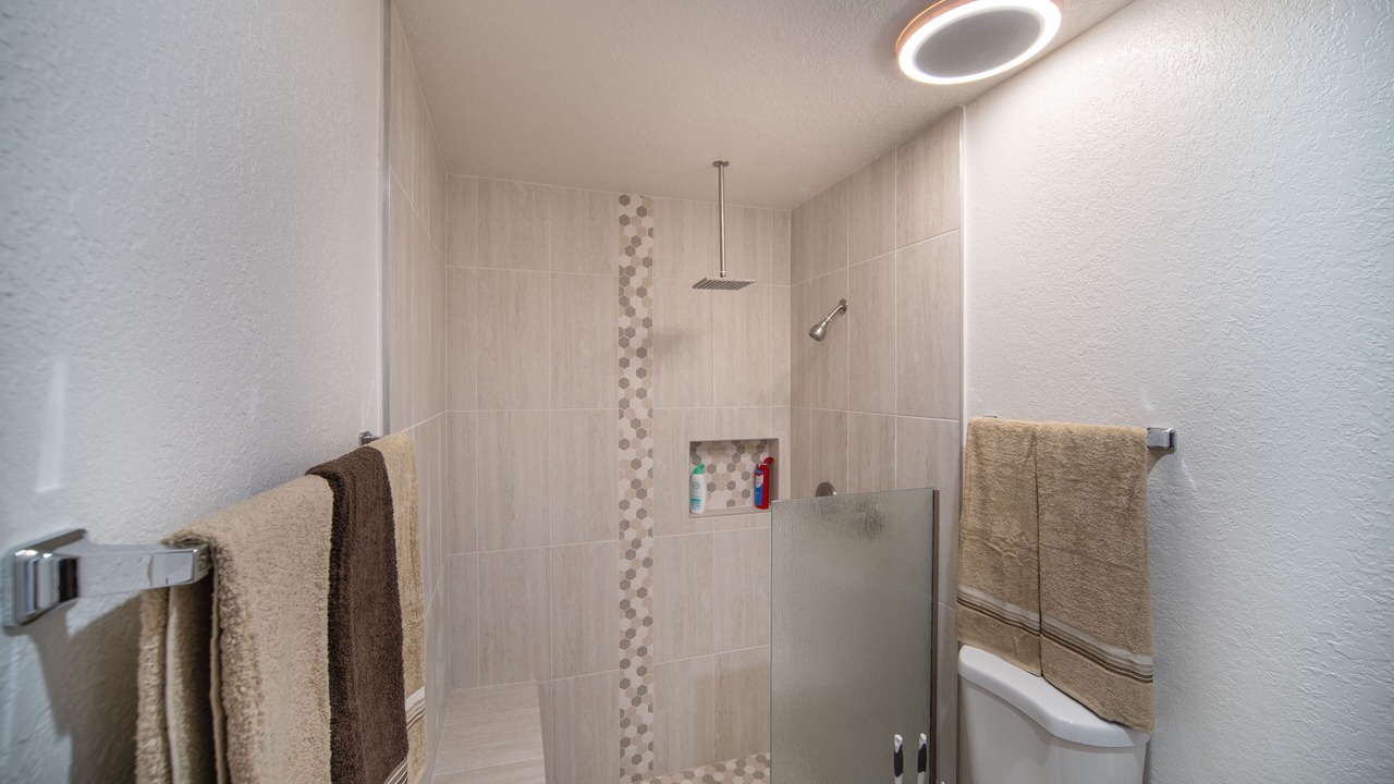 Photo of Bathroom in La Paloma Ridge Estates