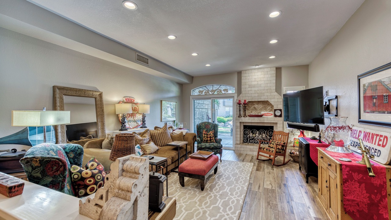 Photo of Livingroom in Scottsdale Ranch