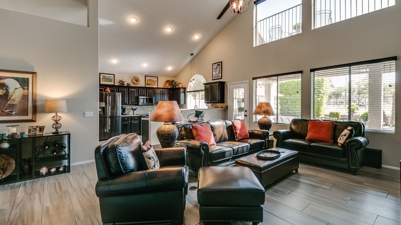 Photo of Livingroom in Superstition Springs
