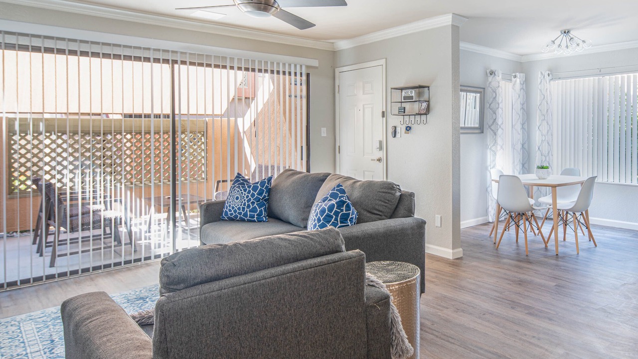 Photo of Livingroom in South Scottsdale