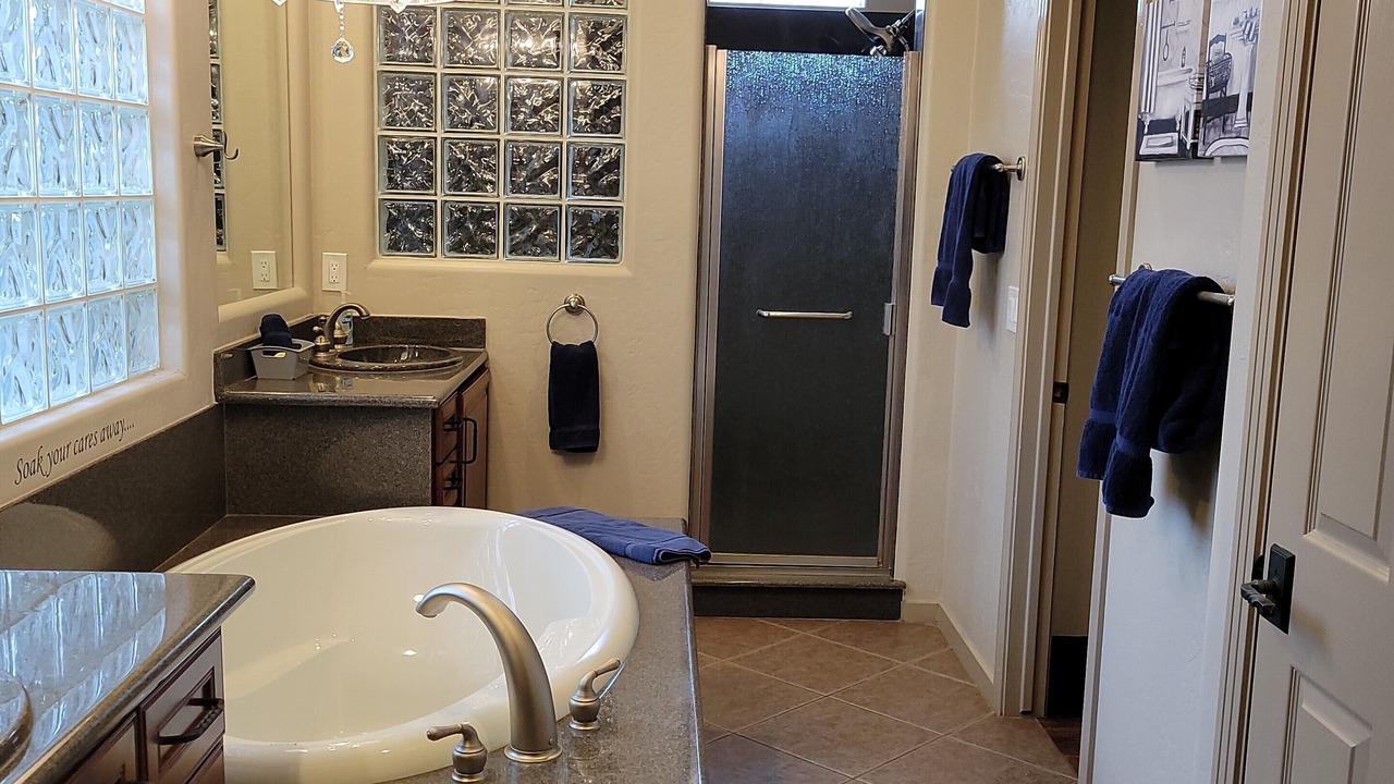 Photo of Bathroom in Palm Valley