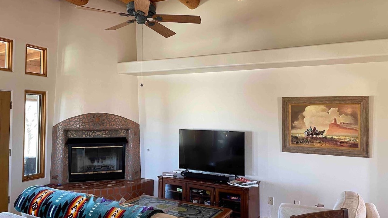 Photo of Livingroom in Elgin