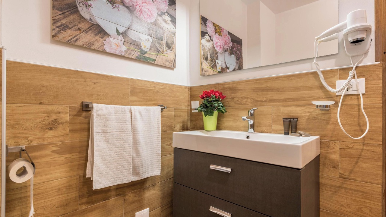 Photo of Bathroom in Palu
