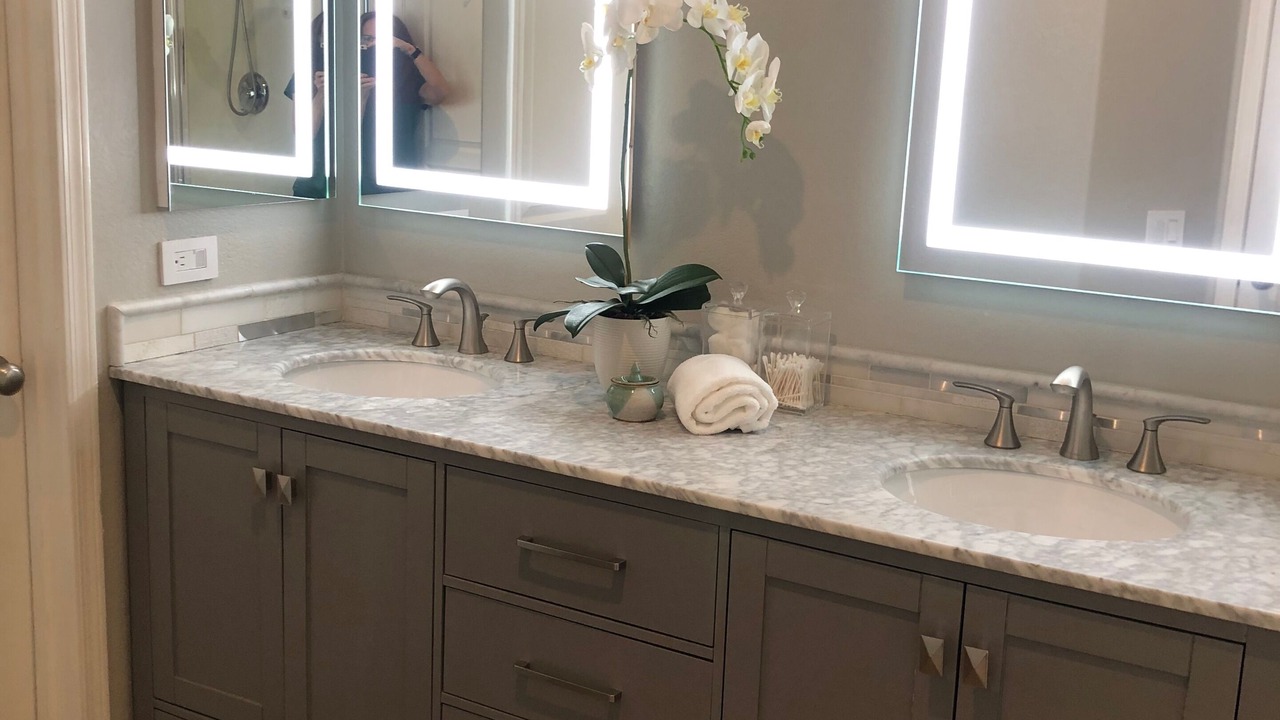 Photo of Bathroom in Sweetwater Cove
