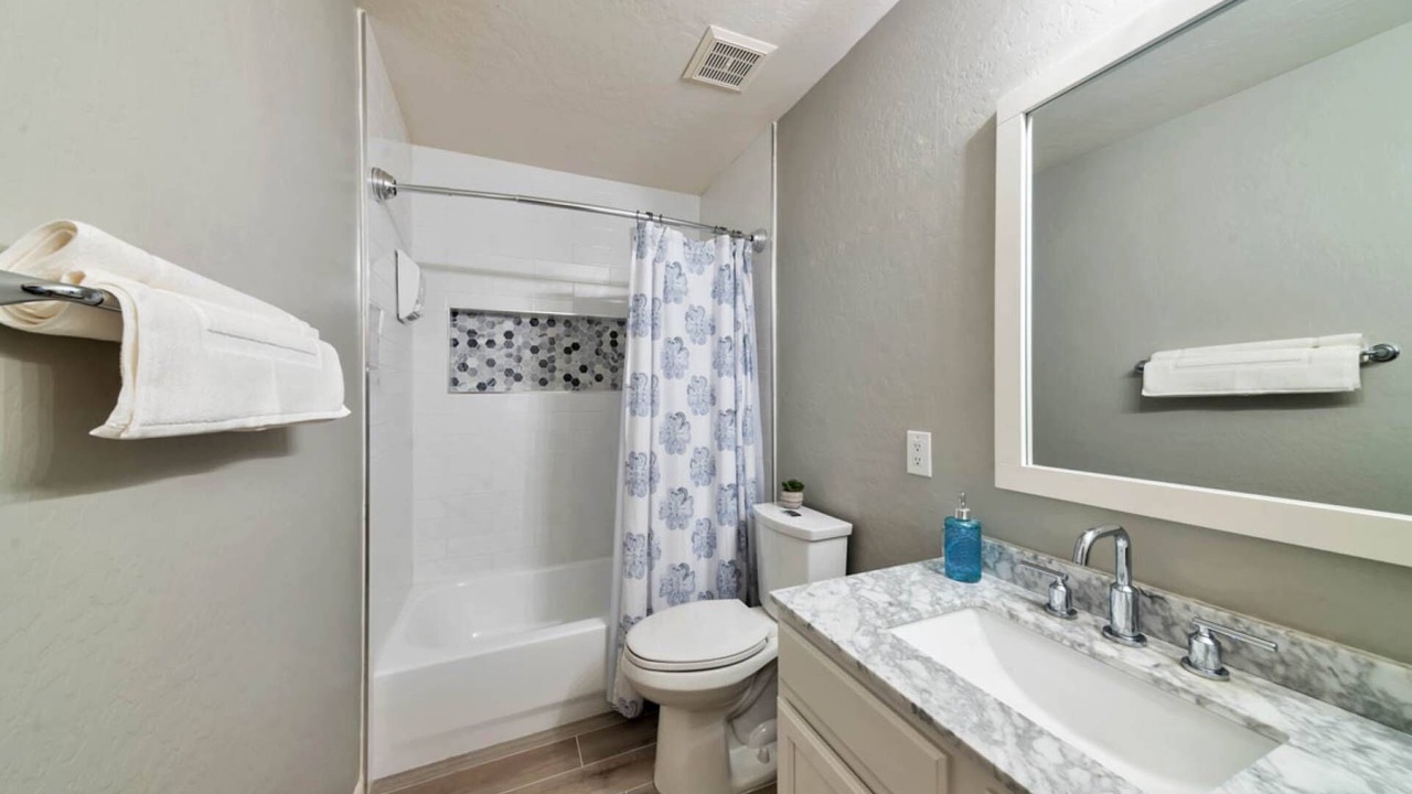 Photo of Bathroom in Arabian Views