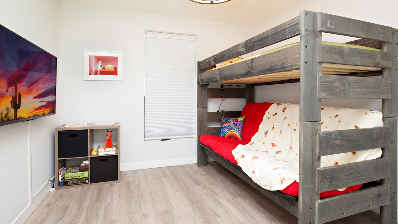 Photo of Bedroom in Garfield