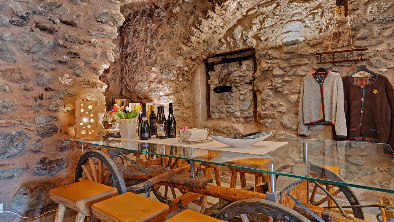 Photo of Others in Dorsino
