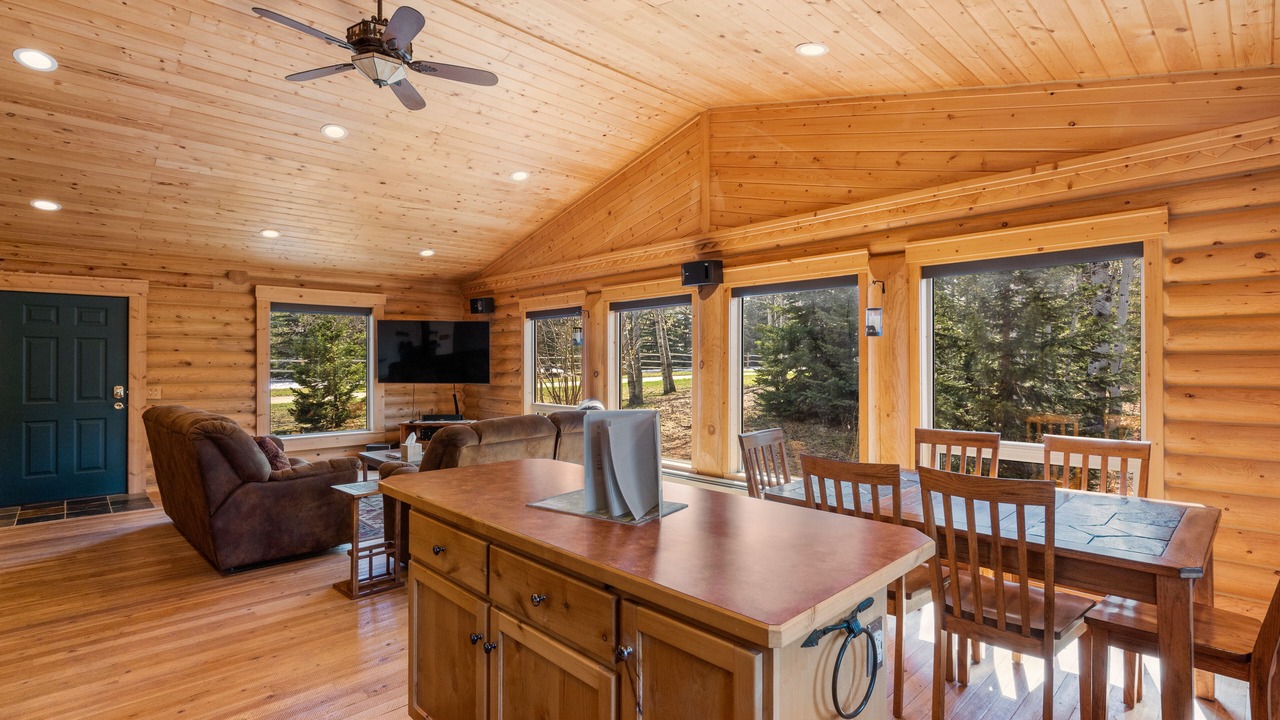 Photo of Bedroom in Lazy Acres