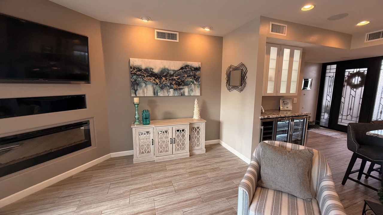 Photo of Livingroom in Camelback East
