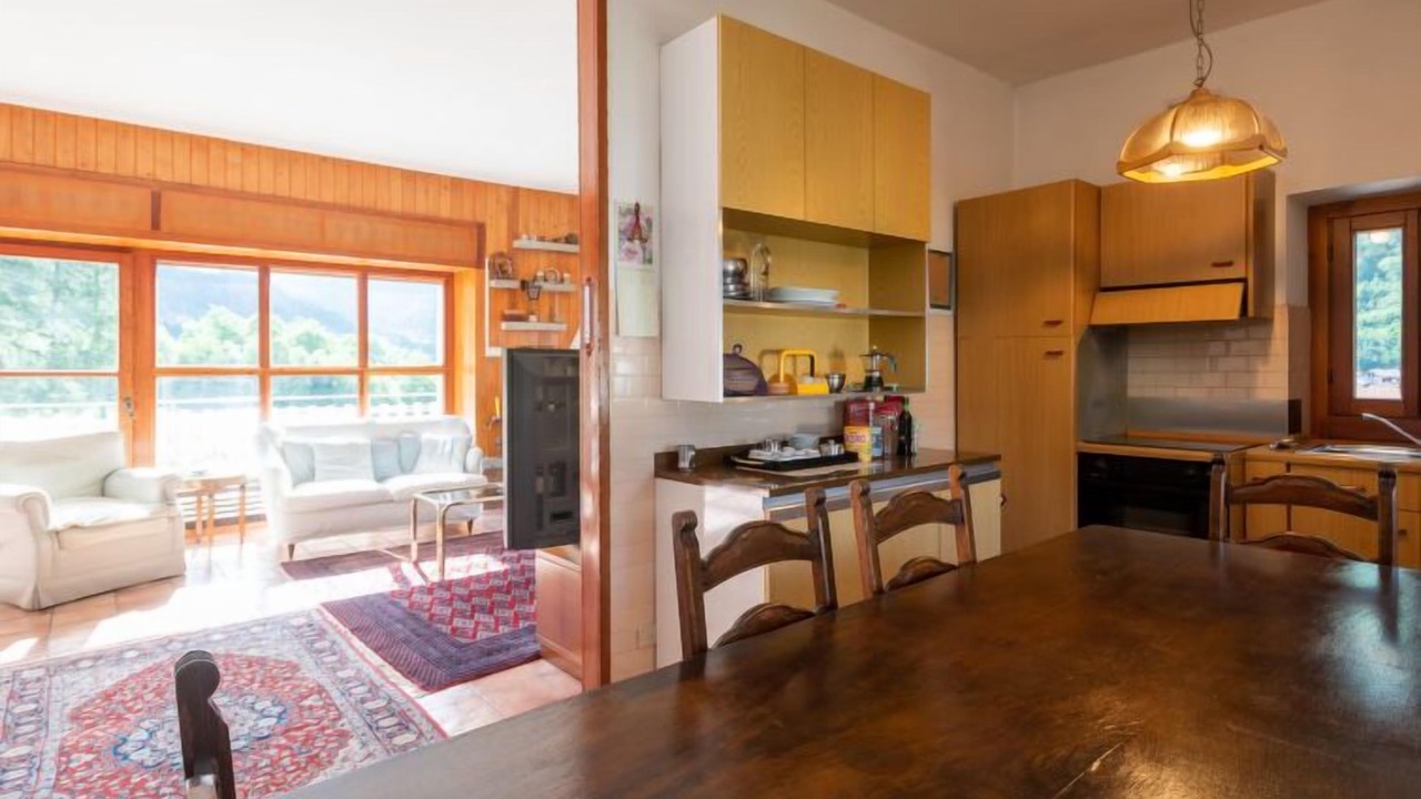 Photo of Bedroom in Pellizzano