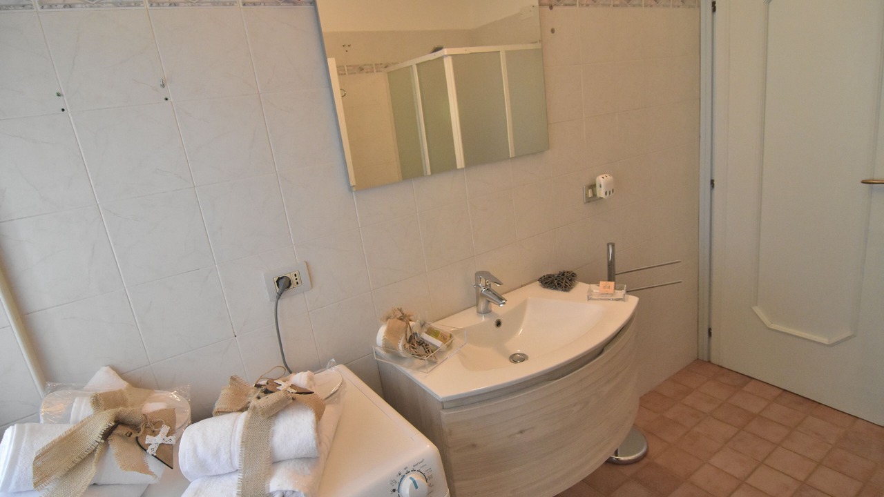 Photo of Bathroom in Casez