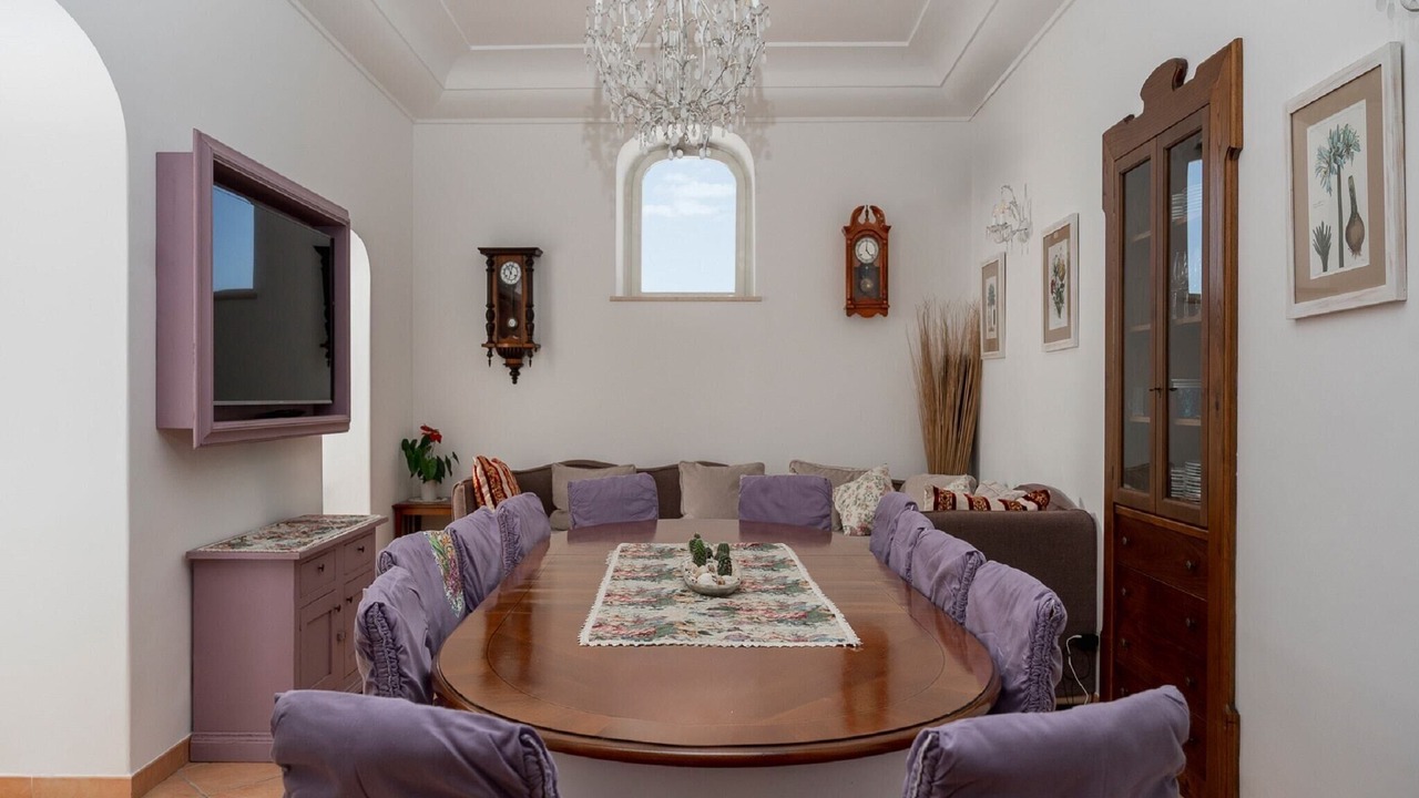Photo of Livingroom in Path of the Gods