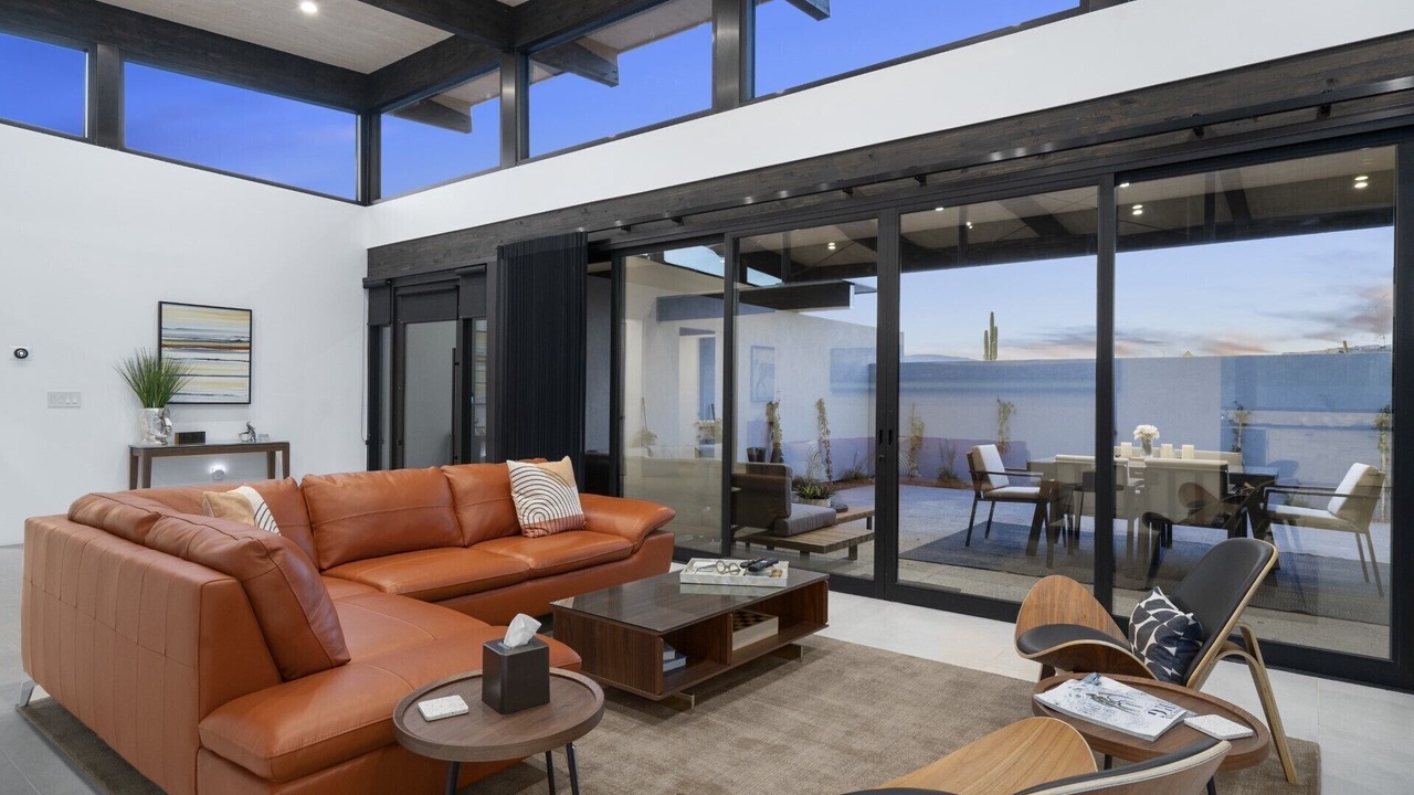 Photo of Livingroom in Leigh Estates