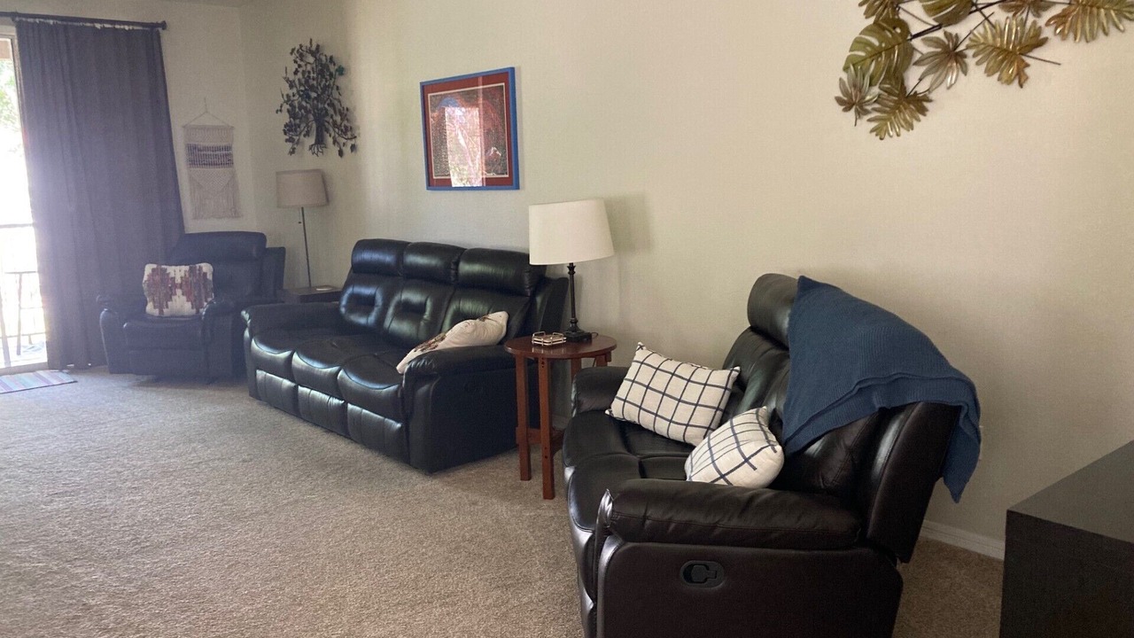 Photo of Livingroom in Superstition Lakes