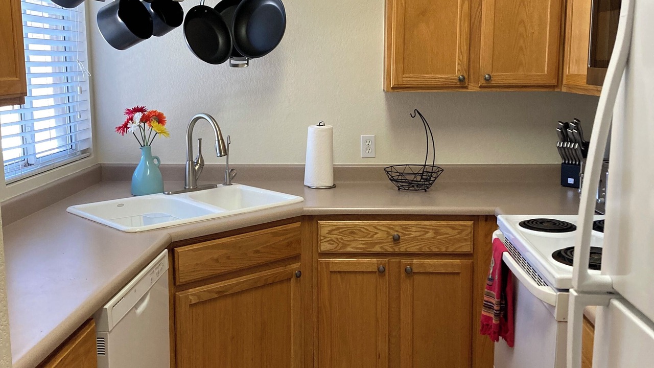 Photo of Kitchen in Superstition Lakes
