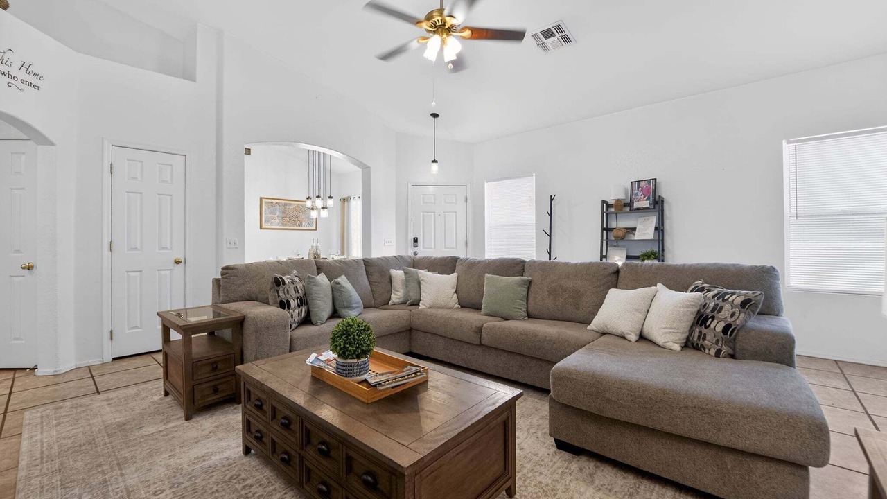 Photo of Livingroom in Continental Ranch