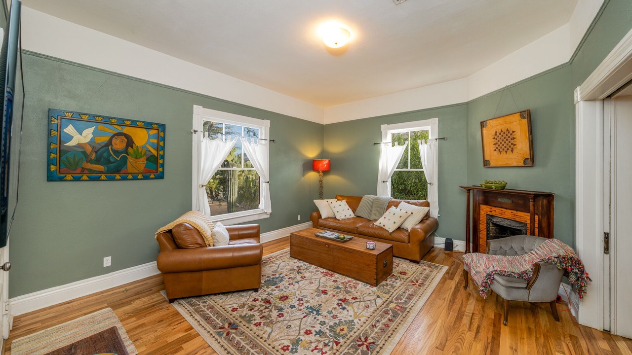Photo of Livingroom in Armory Park