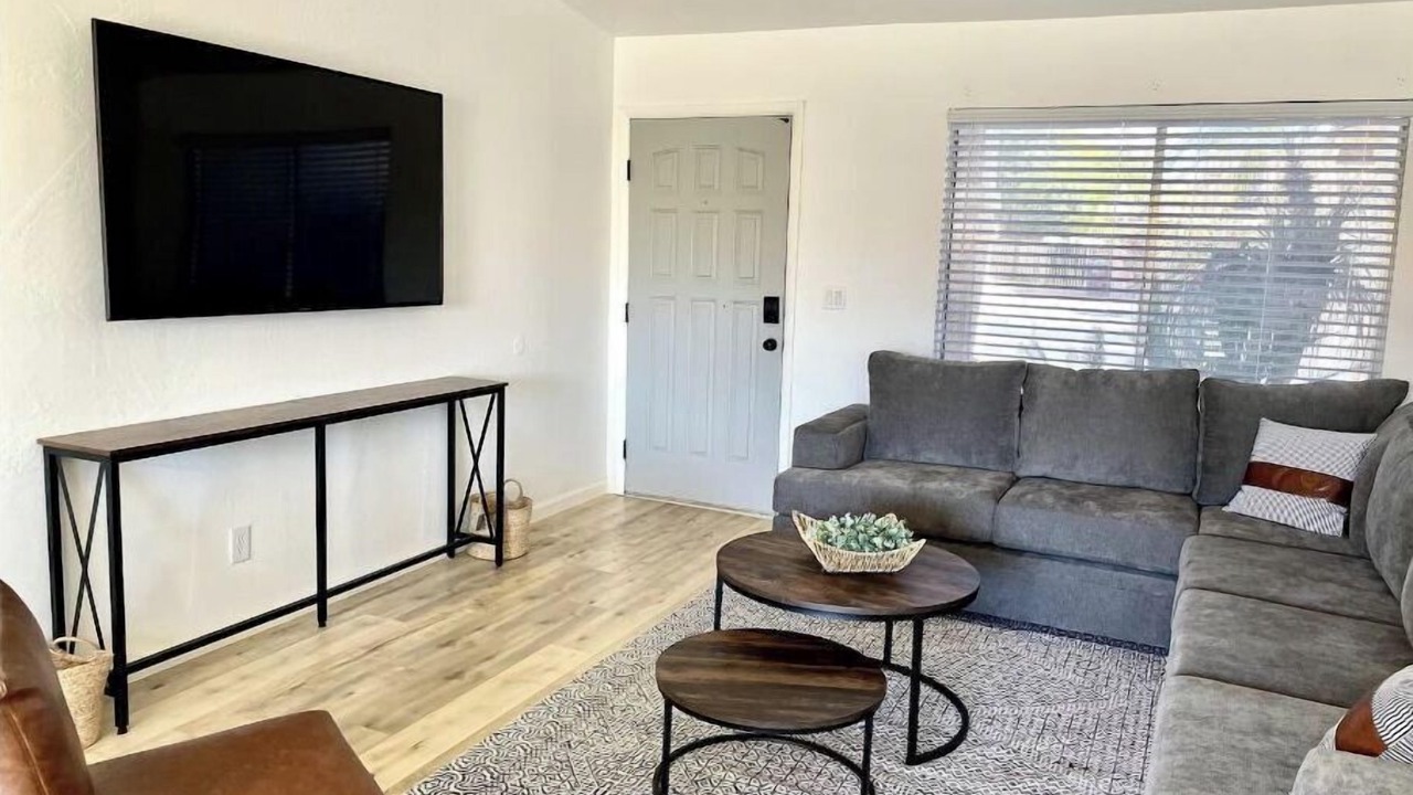 Photo of Livingroom in Chandler