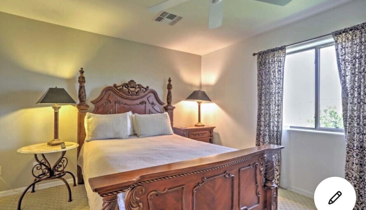 Photo of Bedroom in South Mountain
