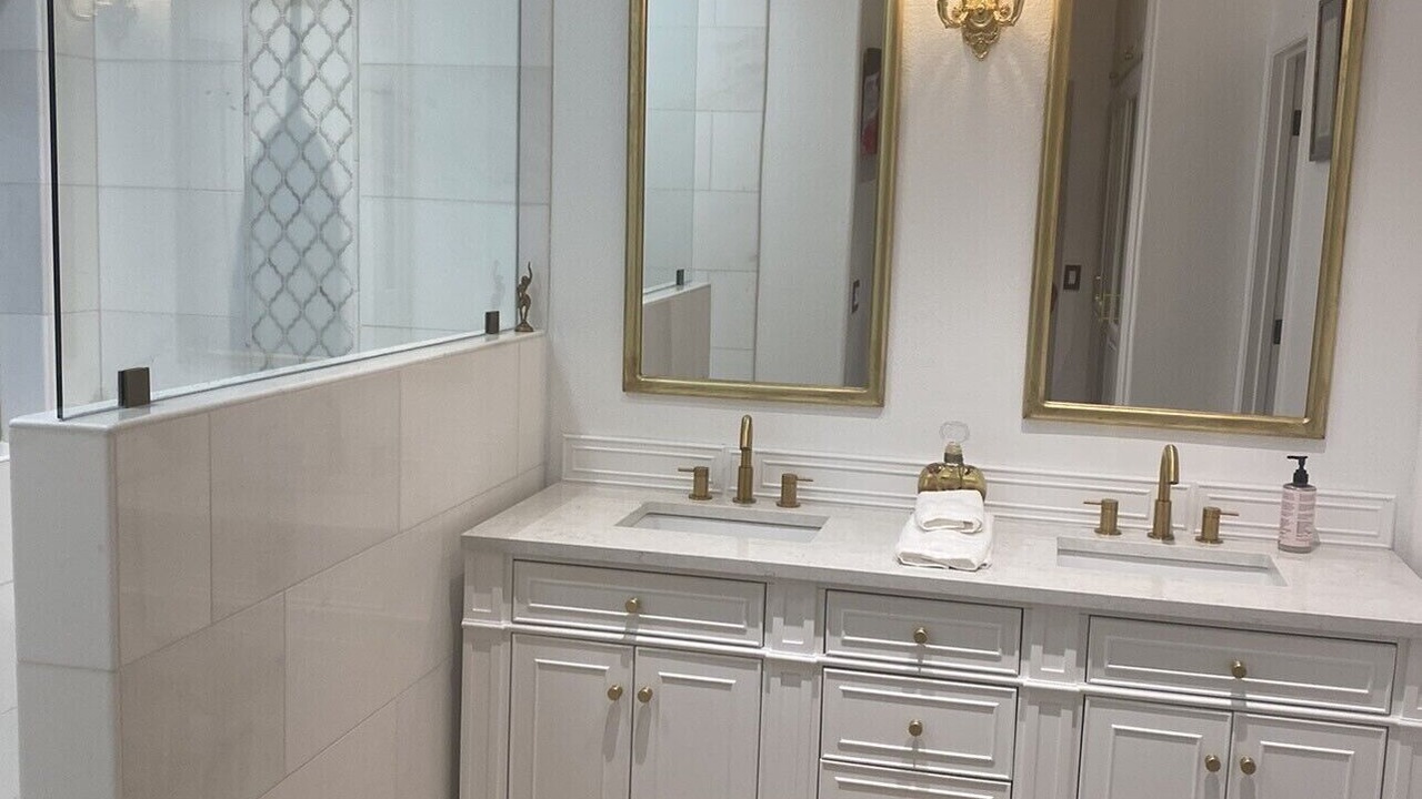 Photo of Bathroom in South Mountain