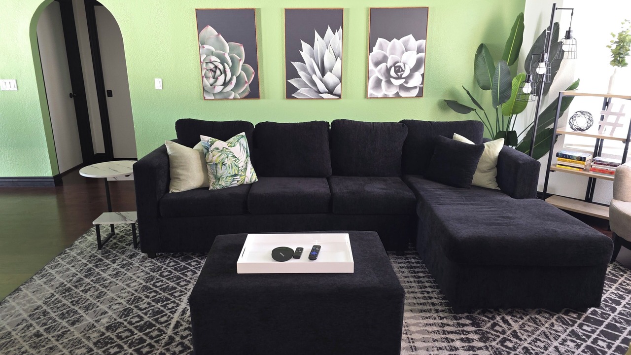 Photo of Livingroom in Westgreen Estates