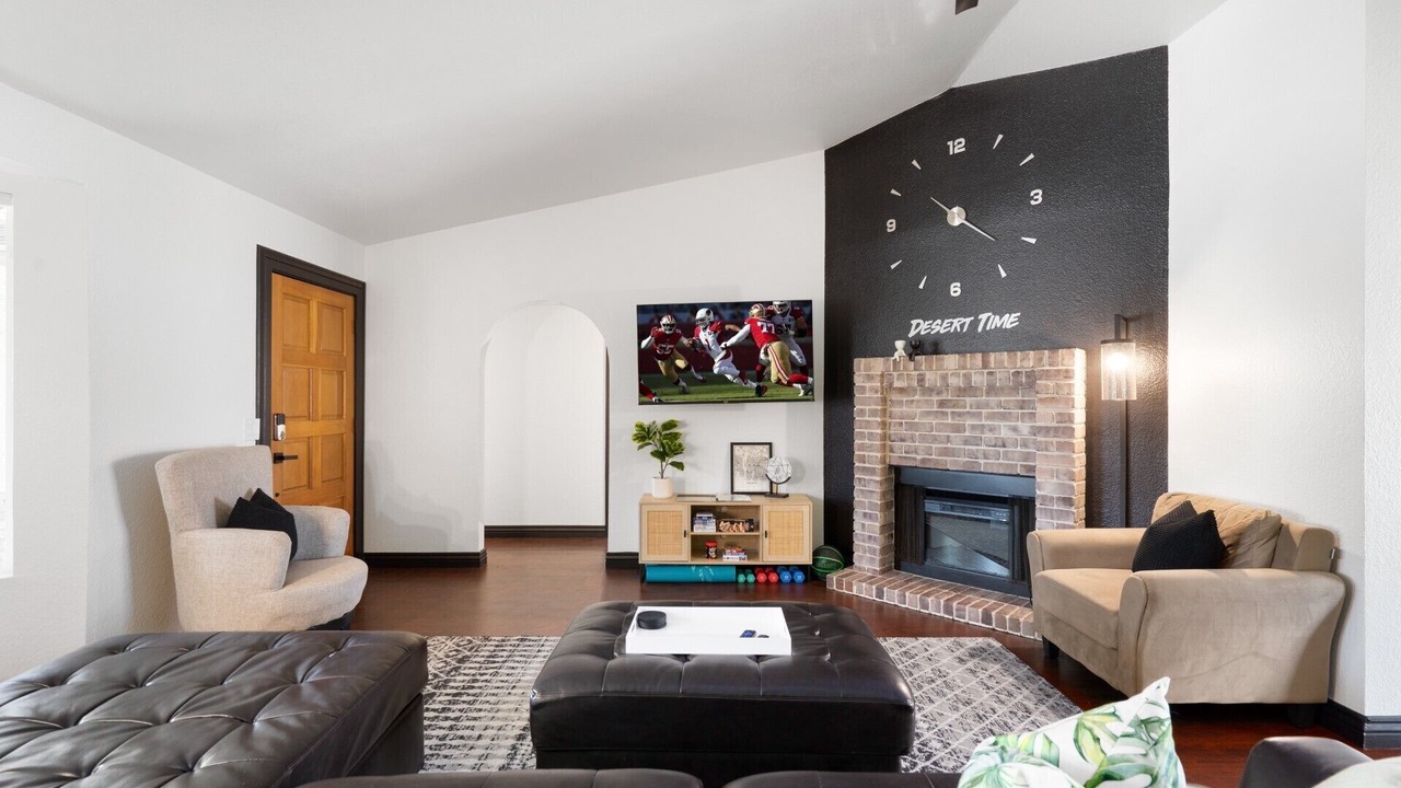 Photo of Livingroom in Westgreen Estates