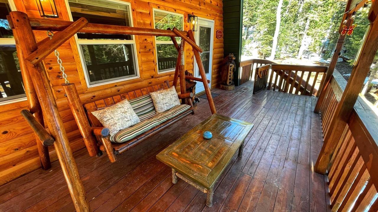 Photo of Patio Balcony in Duck Creek Village