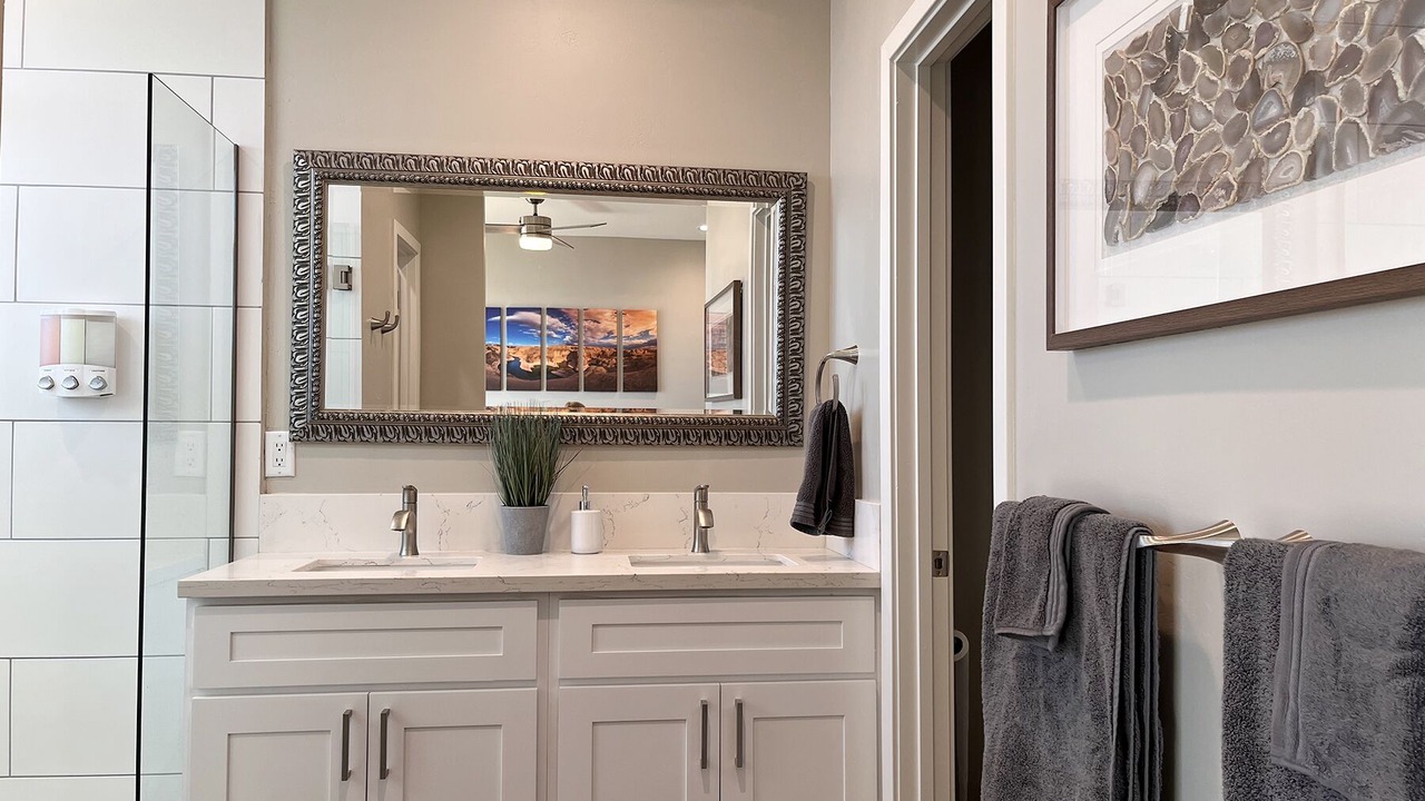 Photo of Bathroom in Greenehaven