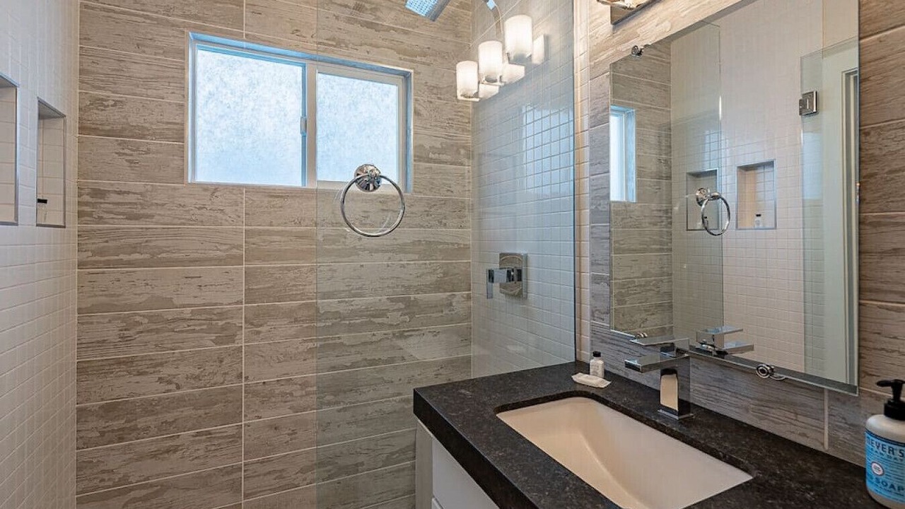 Photo of Bathroom in Encanto