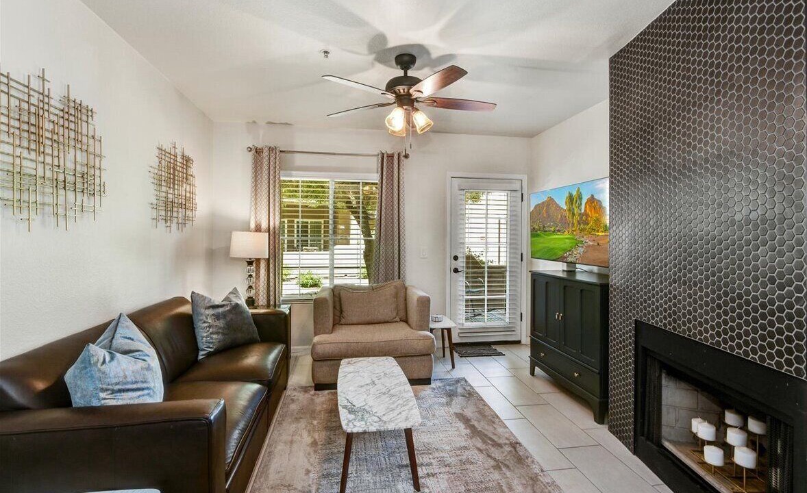 Photo of Livingroom in Central Scottsdale
