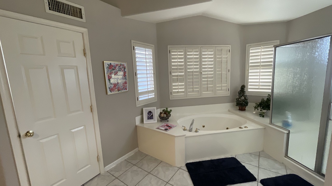 Photo of Bathroom in Val Vista Lakes