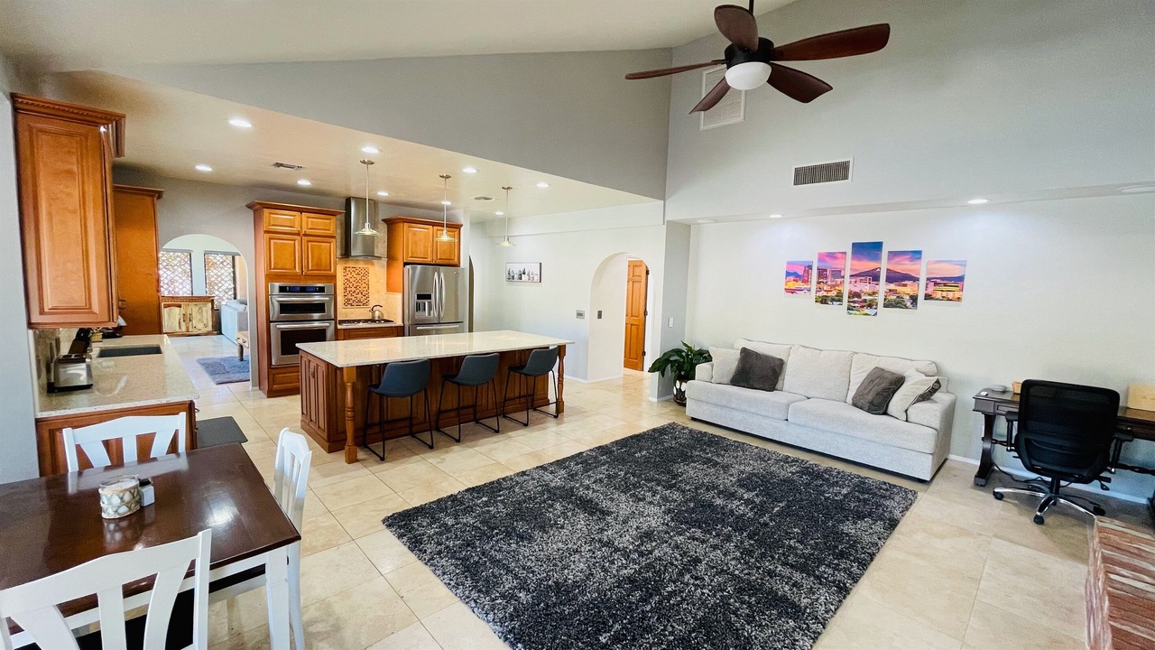 Photo of Bedroom in Vista Ciudad Estates