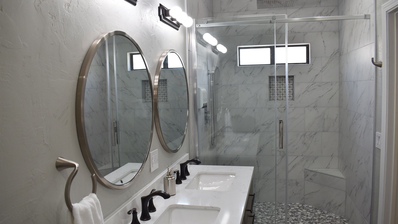 Photo of Bathroom in Vista Ciudad Estates