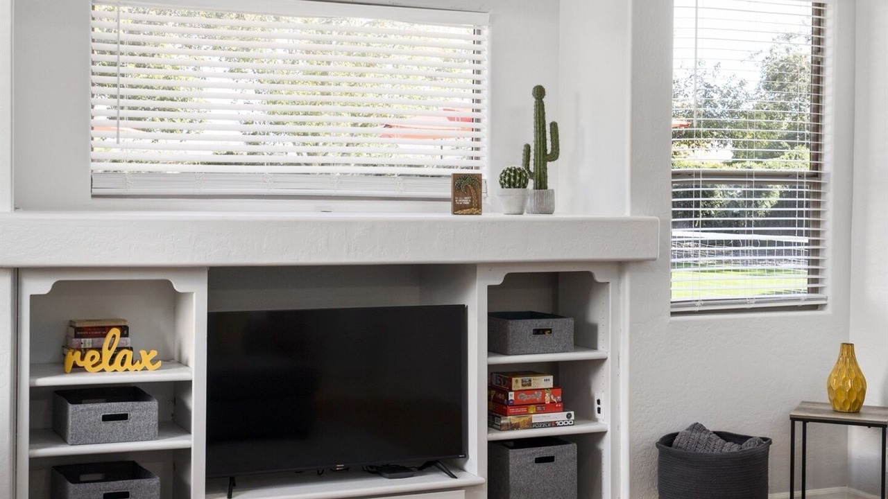 Photo of Livingroom in Greenfield Lakes