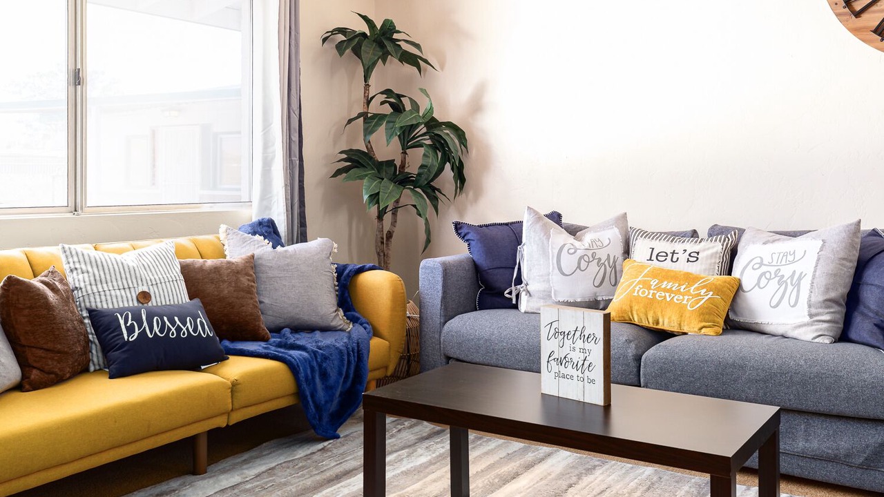 Photo of Livingroom in Midtown