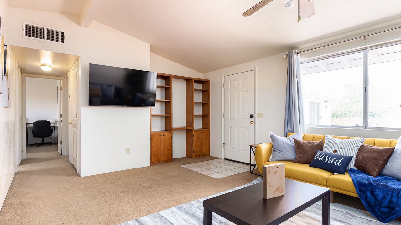 Photo of Bedroom in Midtown