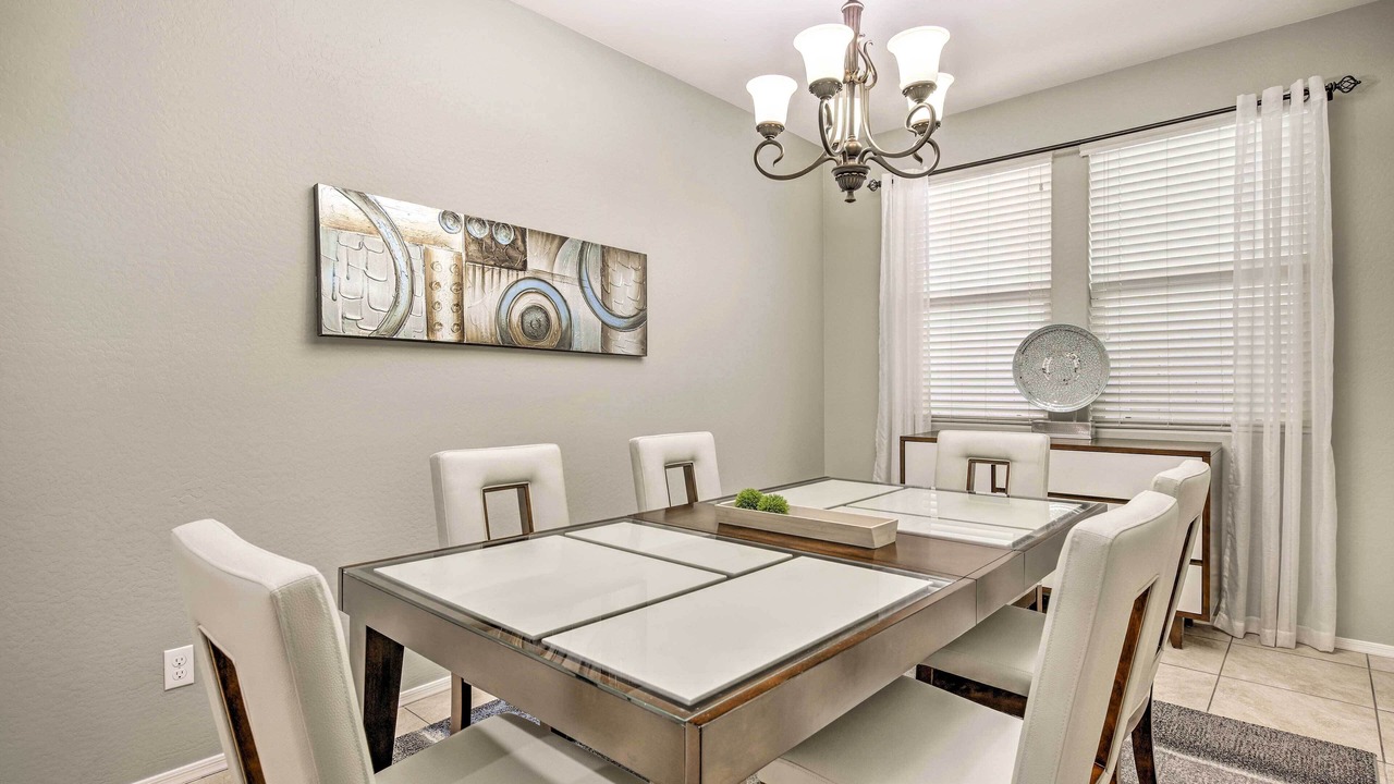 Photo of Livingroom in South Mountain
