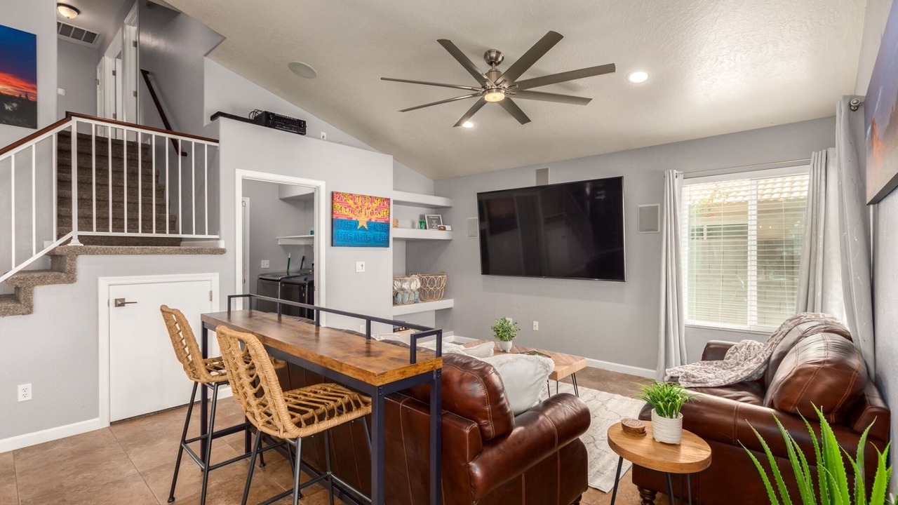 Photo of Livingroom in Superstition Springs