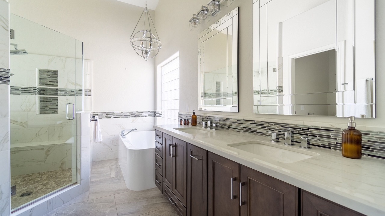 Photo of Bathroom in Arabian Crest