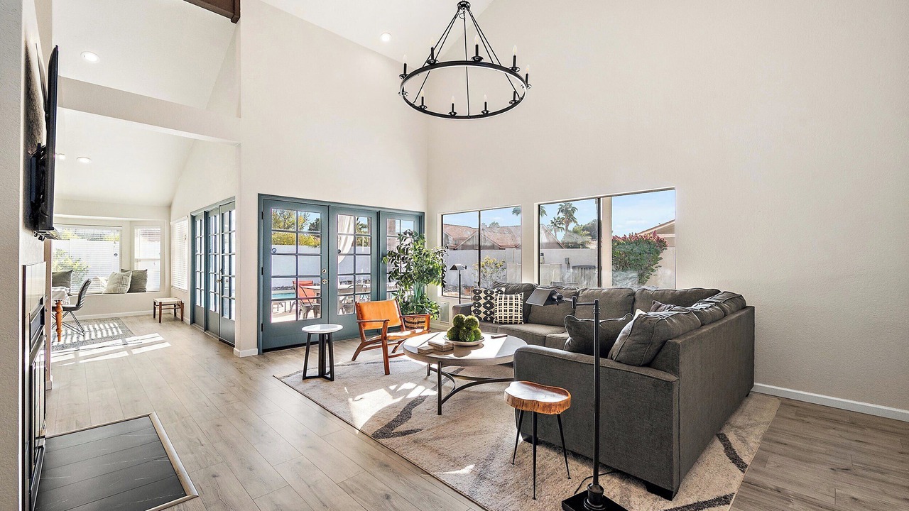 Photo of Livingroom in Tempe