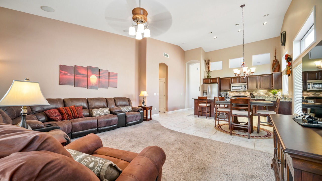 Photo of Livingroom in East Mesa
