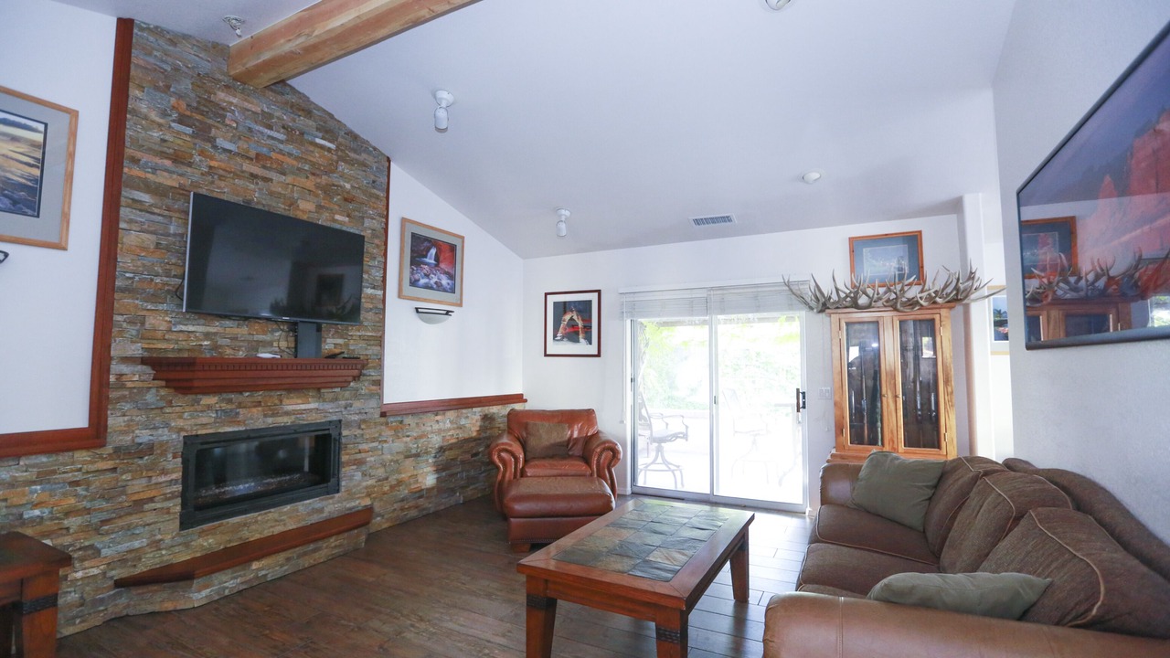 Photo of Livingroom in Page