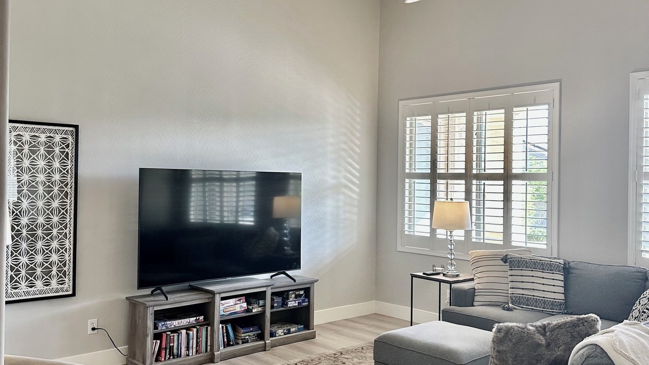 Photo of Livingroom in Wigwam Creek South