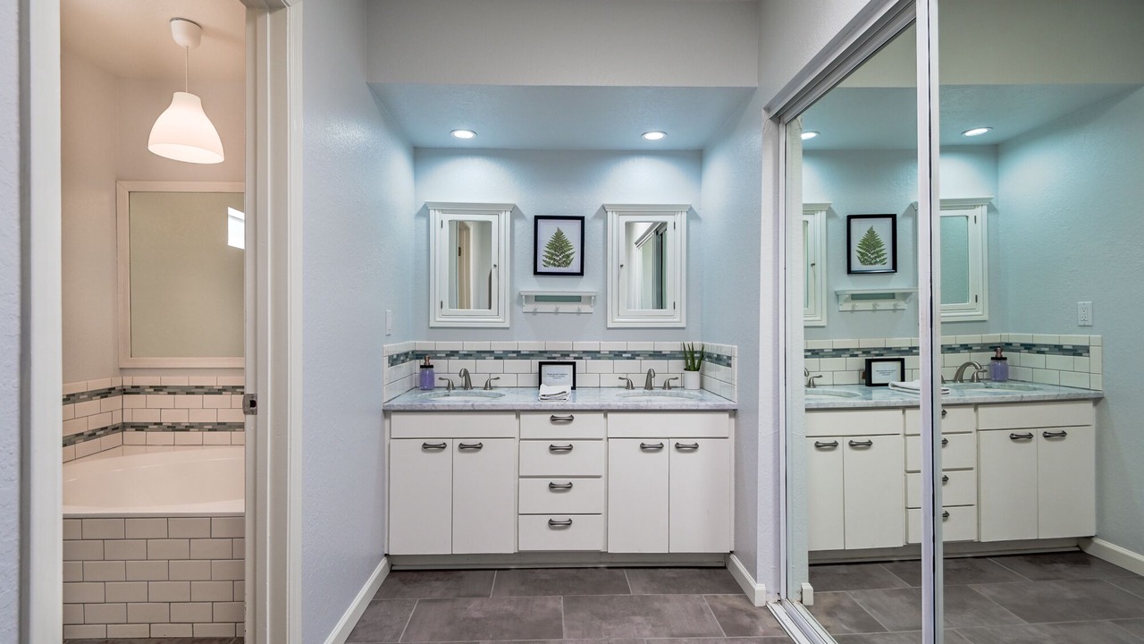 Photo of Bathroom in Heatherwood Hills