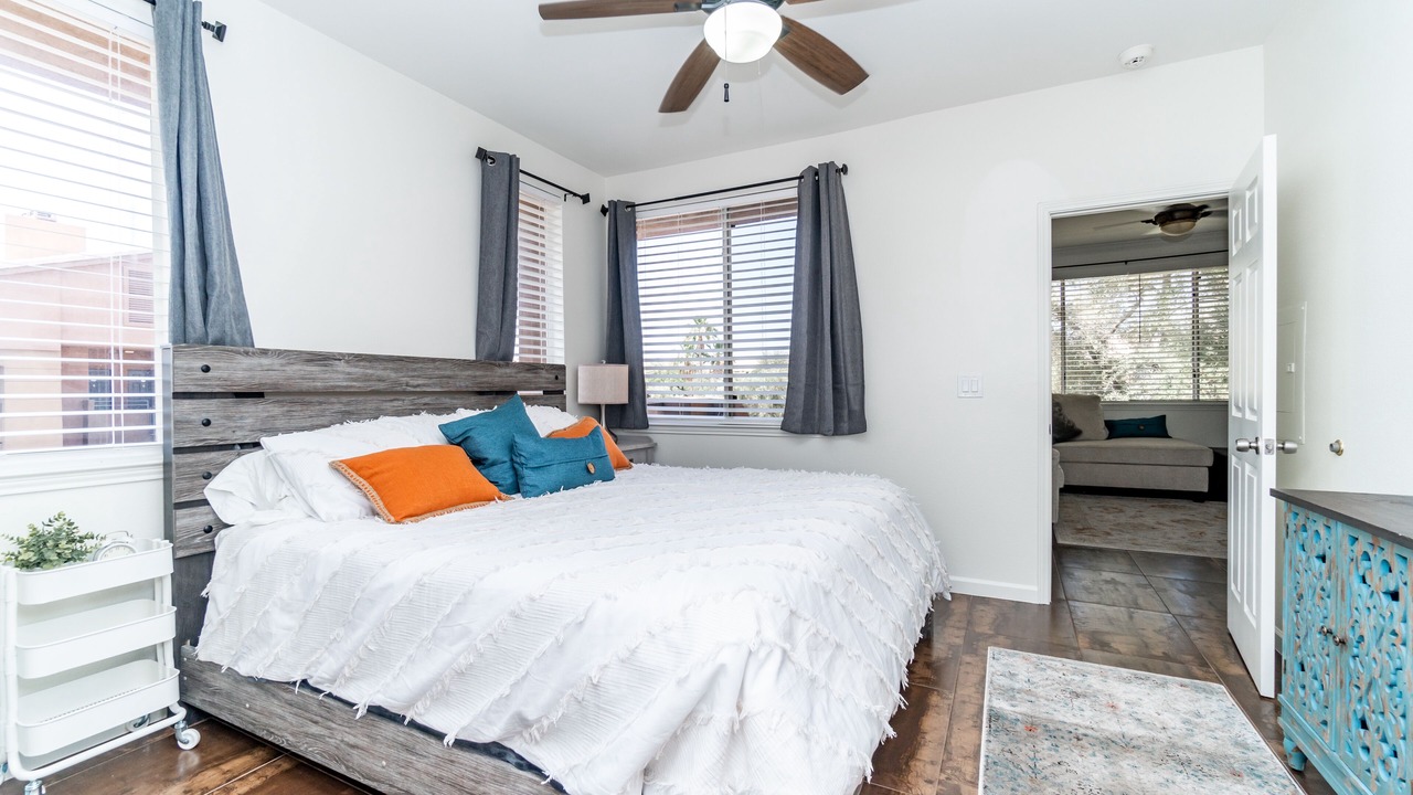 Photo of Bedroom in Paradise Valley Village
