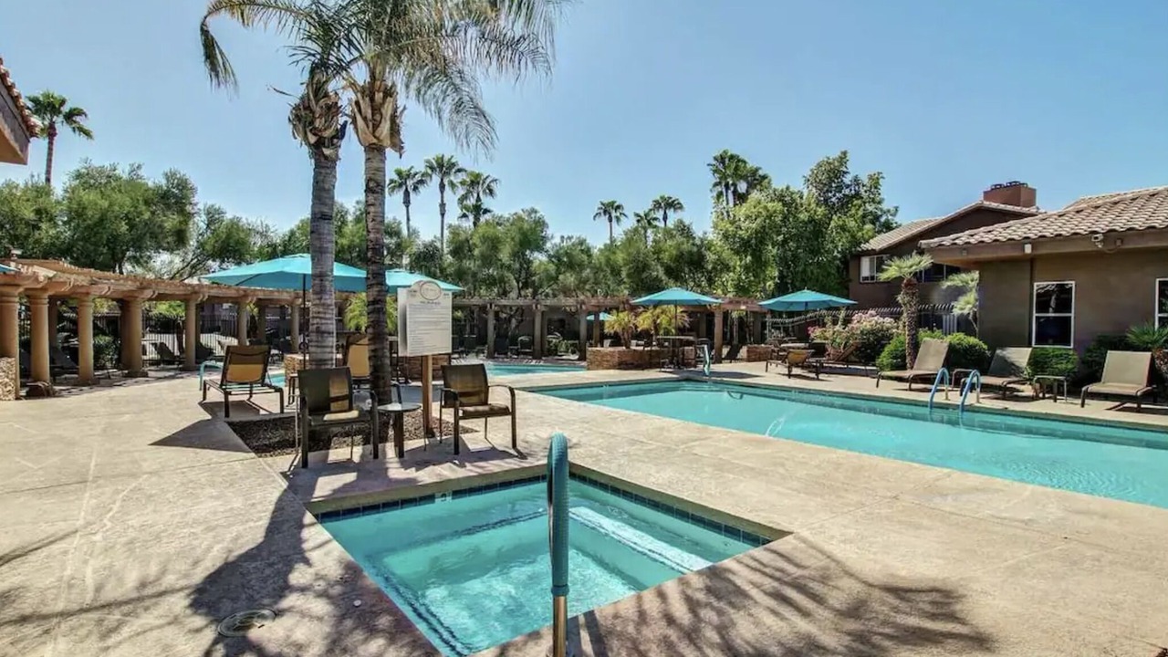 Photo of Outdoor in Paradise Valley Village