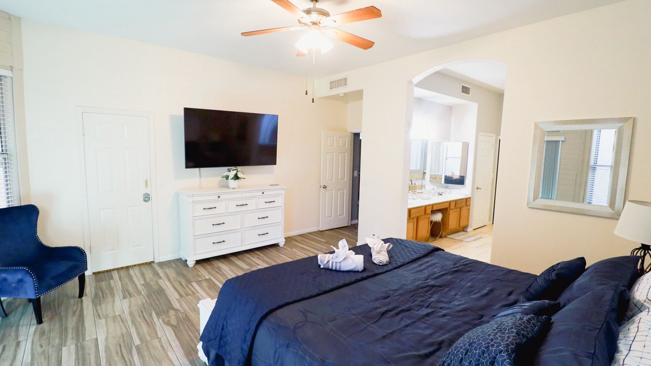 Photo of Bedroom in Garden Lakes