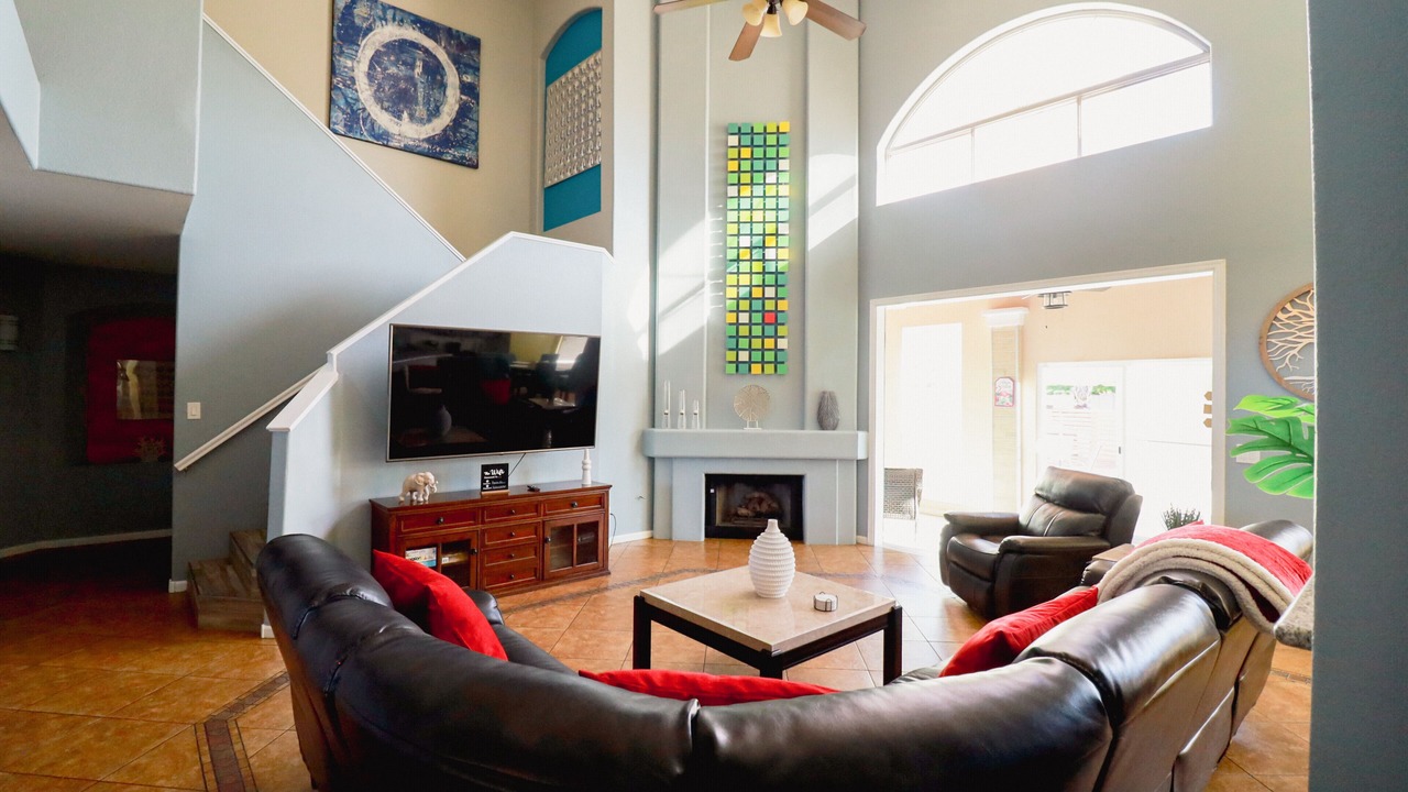 Photo of Livingroom in Garden Lakes