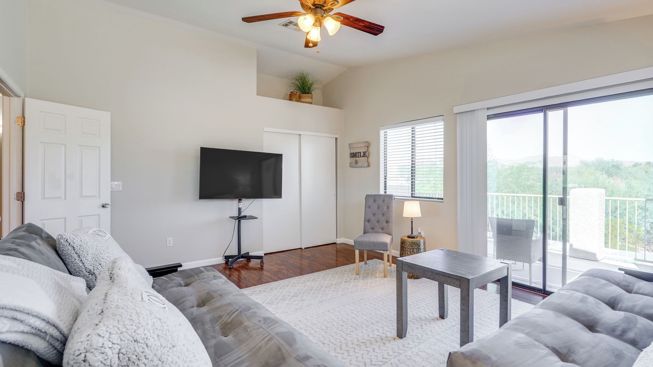 Photo of Livingroom in Copper Creek